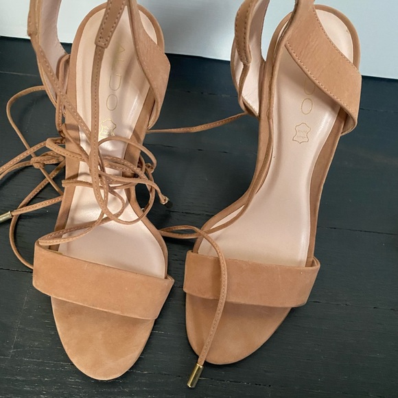 Aldo size 7 tan suede tie/lace up heels only worn around the house - Picture 1 of 4